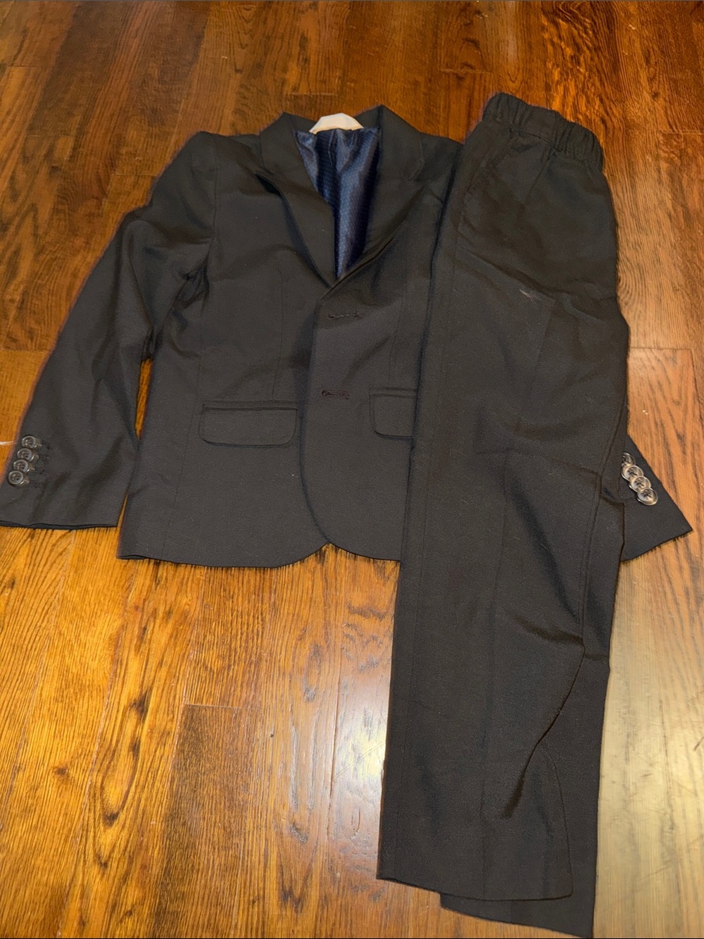 Cat & Jack Black Boys Suit size 5T